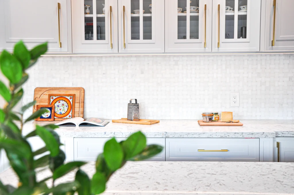 gold hardware and white kitchen cabinets, kitchen renovation burlington