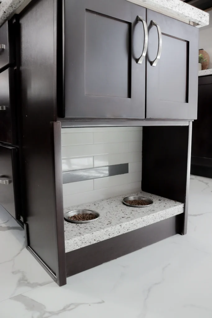 Black and White Kitchen Renovation, Expansion Reno